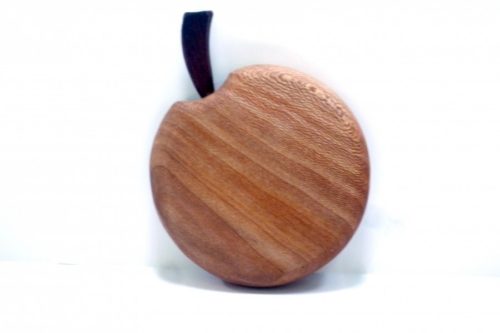 mini-apple-shaped-wooden-chopping-board-Tommy-Woodpecker-Woodworks