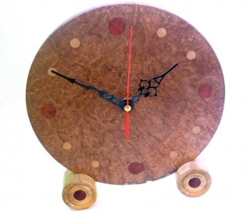 handmade-wooden-clock