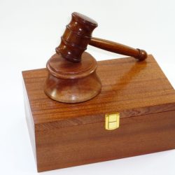 Boxed mahogany gavel set with dovetail joints and brass catch