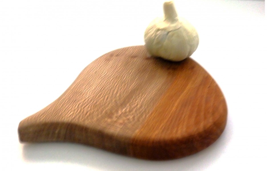 garlic-shaped-wooden-handmade-chopping-board-lacewood