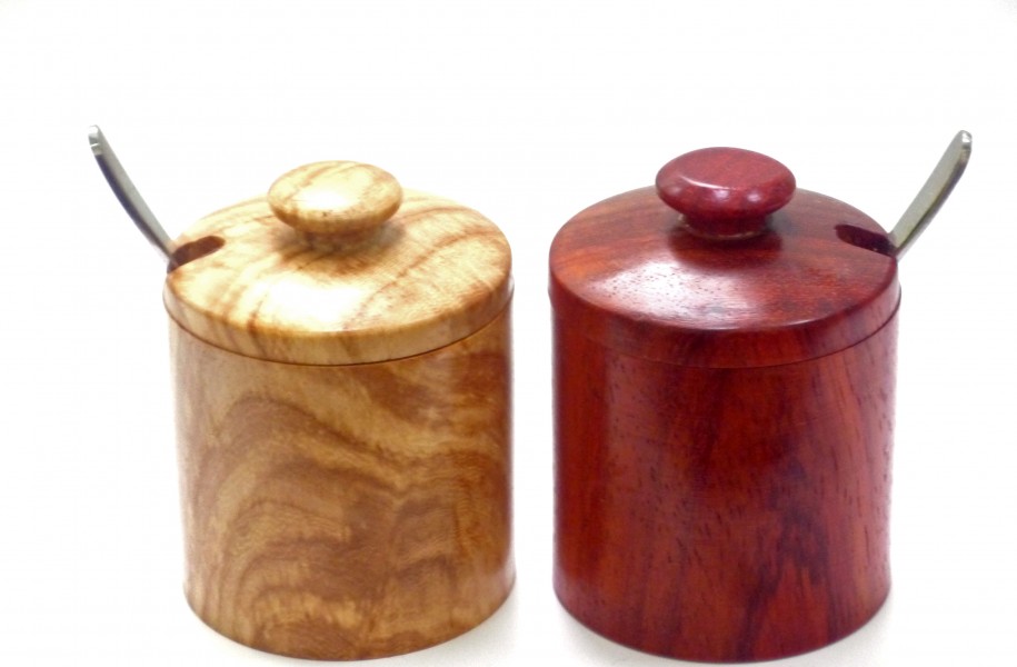 salt-and-pepper-pinch-pots-tommy-woodpecker-woodworks