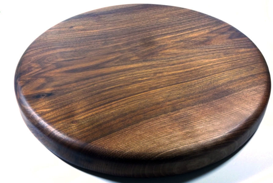 walnut wooden chopping cutting board