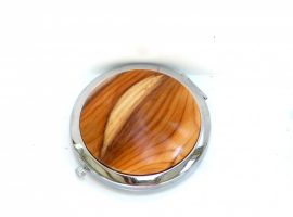 compact with decorative wooden top in English Yew
