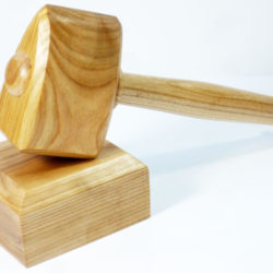 handmade-wooden-gavel-and-block