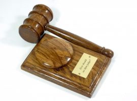 Presentation gavel and block English Brown Oak personalised