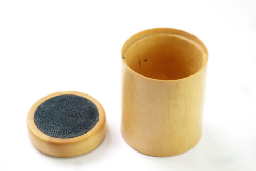 Handmade boxwood pot with stingray skin inlay