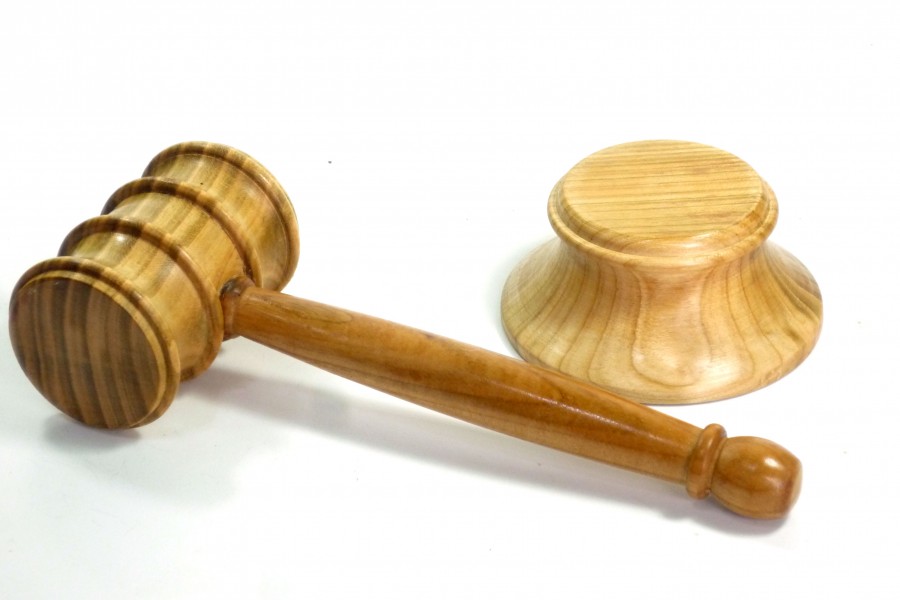 Enheng Personalized Wooden Gavel And Square Sound Block, Engraved Gavel Set Gift For Judge Lawyer Auction Law Student