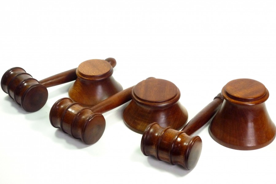 Set of 3 Wooden Gavels & Blocks in Old Mahogany Graduated Block Sizes Tommy Woodpecker Woodworks