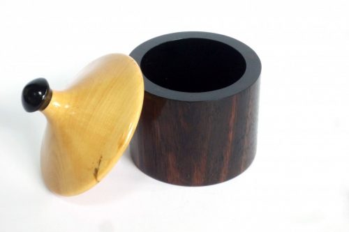 Little hut Vintage Ebony pot lid in English Boxwood and Ebony