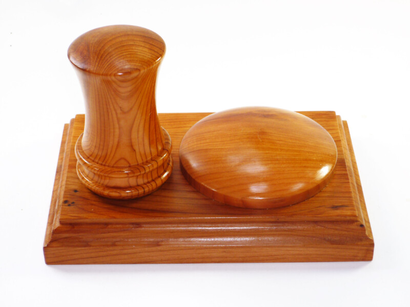 Handmade presentation palm gavel and block English Yew