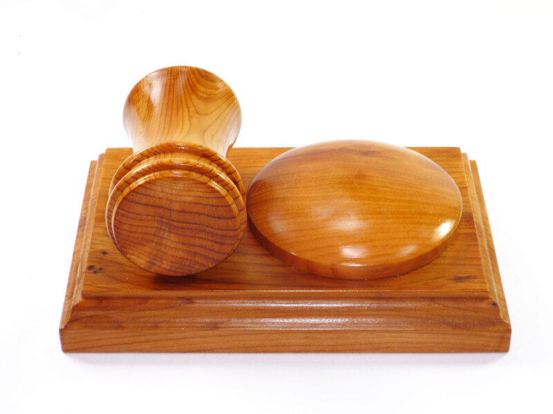 Handmade presentation palm gavel and block English Yew