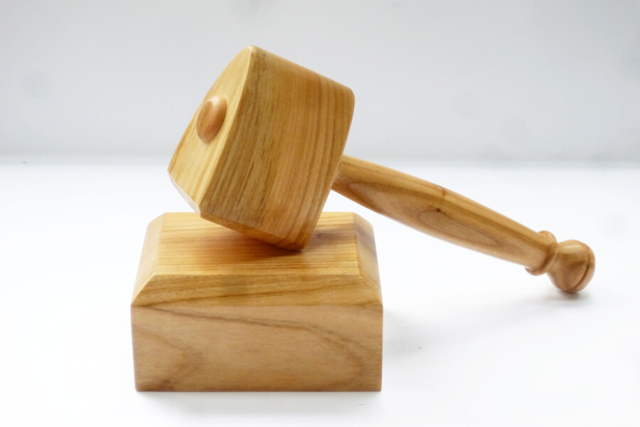 Mason's Gavel & Block in English Wild Cherry Wood Tommy Woodpecker