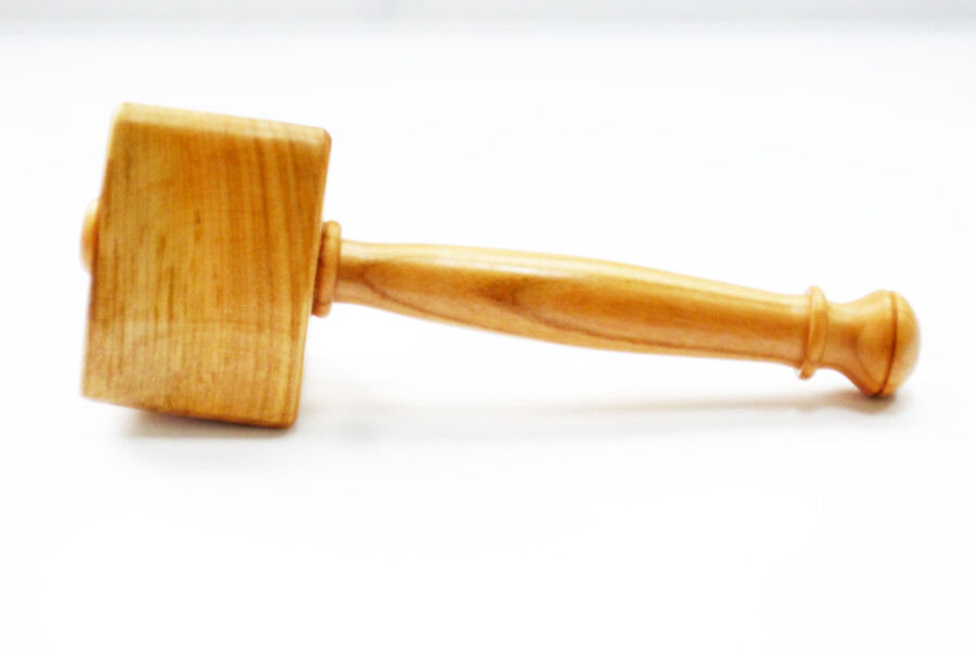 Mason's Gavel & Block in English Wild Cherry Wood Tommy Woodpecker