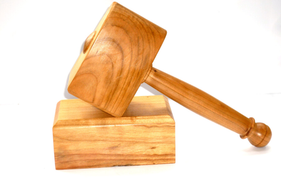 Mason's Gavel & Block in English Wild Cherry Wood Tommy Woodpecker