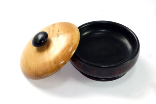 Handmade pot in English Boxwood & Victorian Ebony